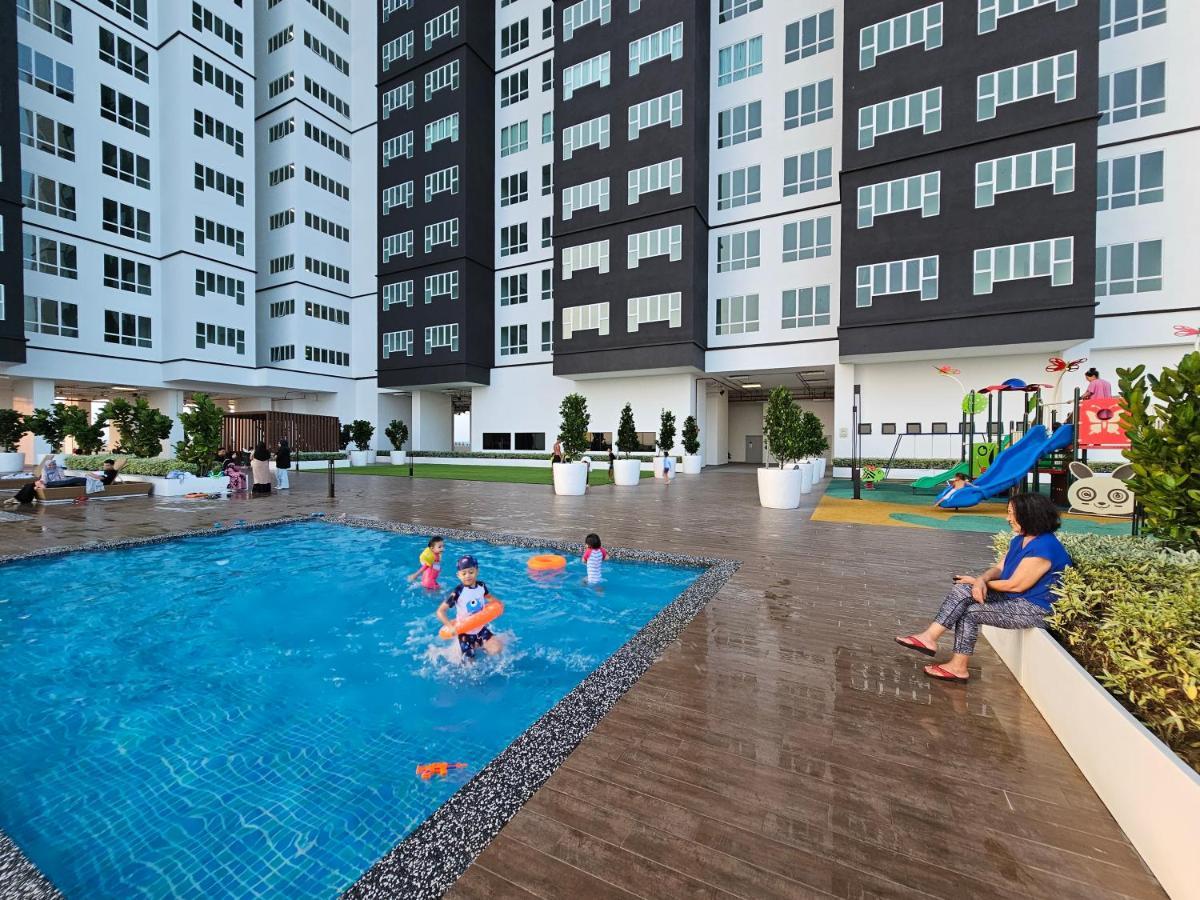Amber Cove Melaka By Ggm Apartment Ngoại thất bức ảnh